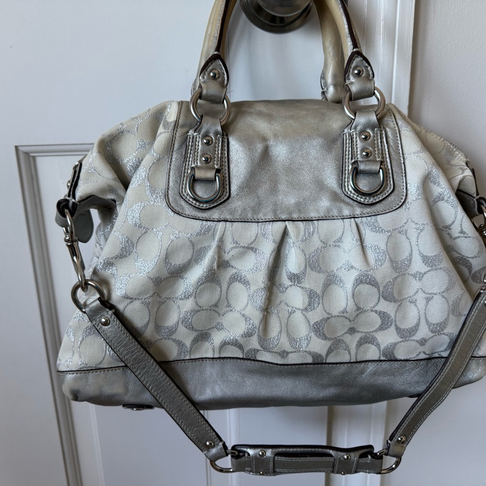Elegant white and Silver Coach Women's Bag